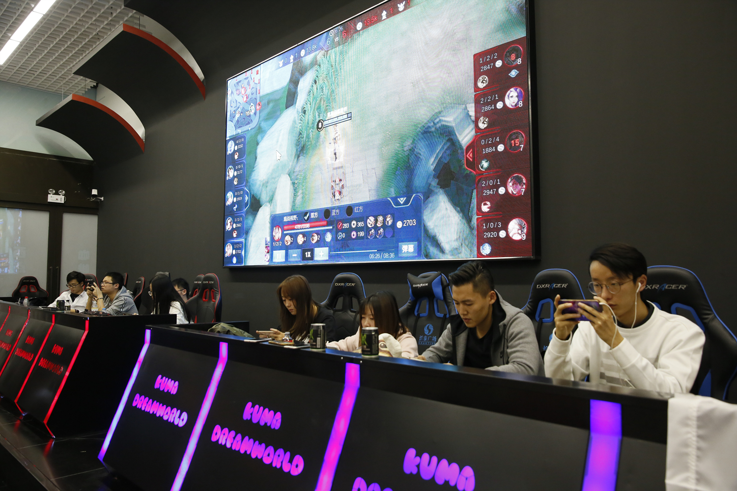 The MongolZ 晋级电子竞技世界杯2025半决赛