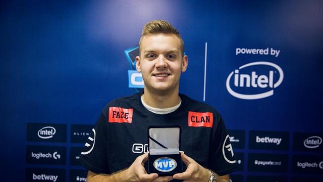 MongolZ和Aurora在2025年Thunderpick世界锦标赛中获得了最后的季后赛名额